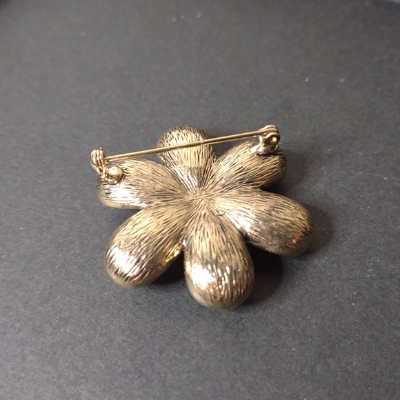 Very Pretty Multicolor Flower Brooch - Picture 10 of 10